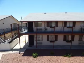 Photo #5: 2127277 Listing 