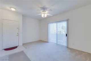 Photo #3: 2127283 Listing