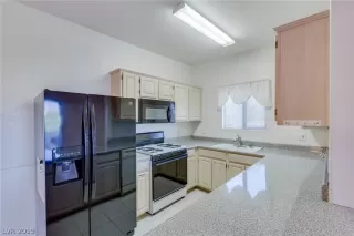 Photo #6: 2127283 Listing