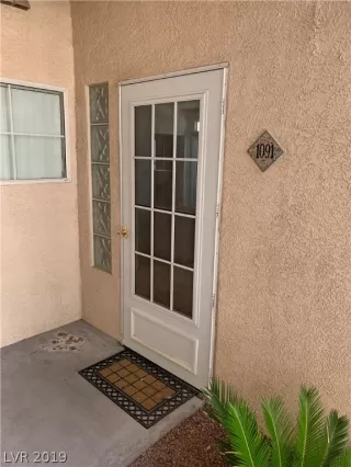 Photo #1: 2127325 Listing 