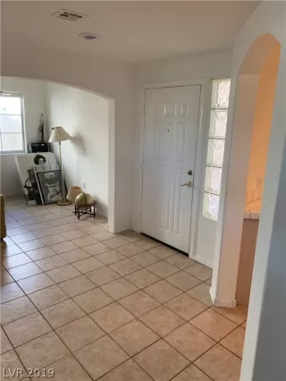 Photo #2: 2127325 Listing 