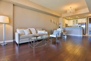 Photo #6: 2127333 Listing