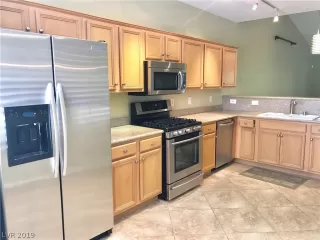 Photo #2: 2127362 Listing 
