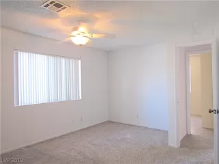 Photo #5: 2127421 Listing 