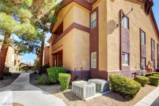 Photo #1: 2127439 Listing 