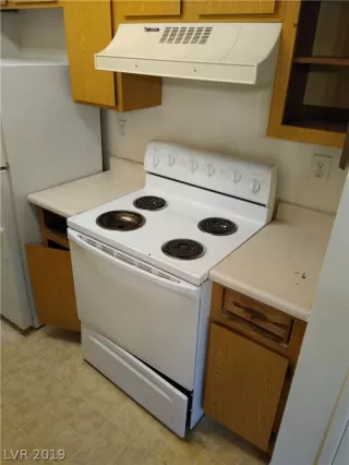 Photo #6: 2127458 Listing