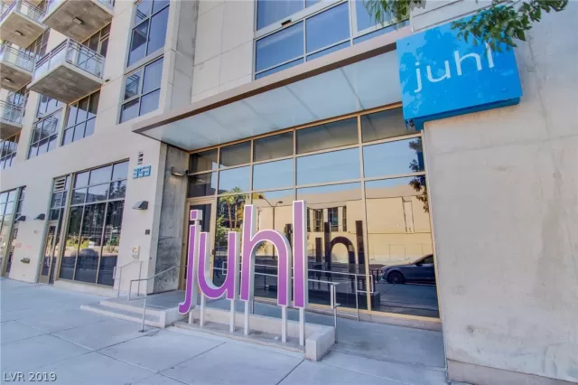 MLS: 2127471 Condo For Sale