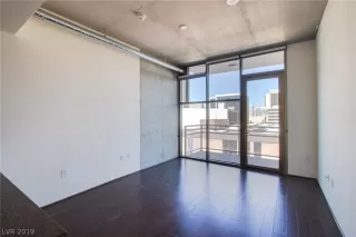 Photo #1: 2127471 Listing