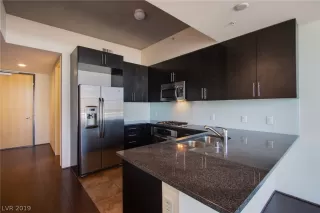 Photo #6: 2127471 Listing