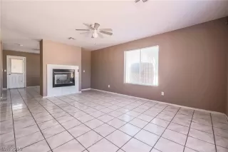 Photo #3: 2127500 Listing