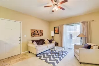 Photo #1: 2127566 Listing