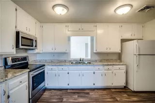 Photo #2: 2127587 Listing 