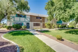 Photo #4: 2127587 Listing 