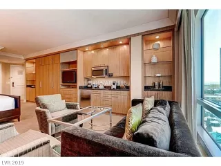 Photo #6: 2127605 Listing 