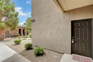 Photo #3: 2127619 Listing 