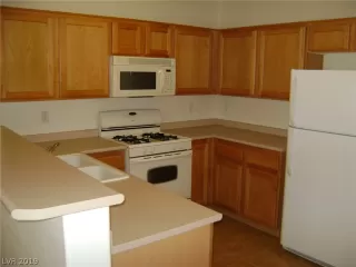 Photo #6: 2127644 Listing