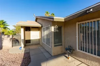 Photo #4: 2127717 Listing