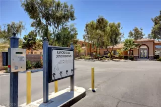 Photo #1: 2127718 Listing