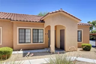 Photo #3: 2127718 Listing