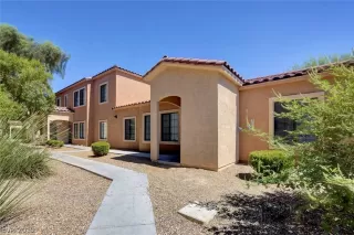 Photo #4: 2127718 Listing