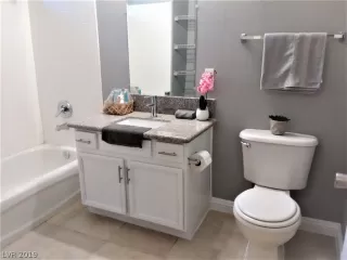 Photo #2: 2127735 Listing