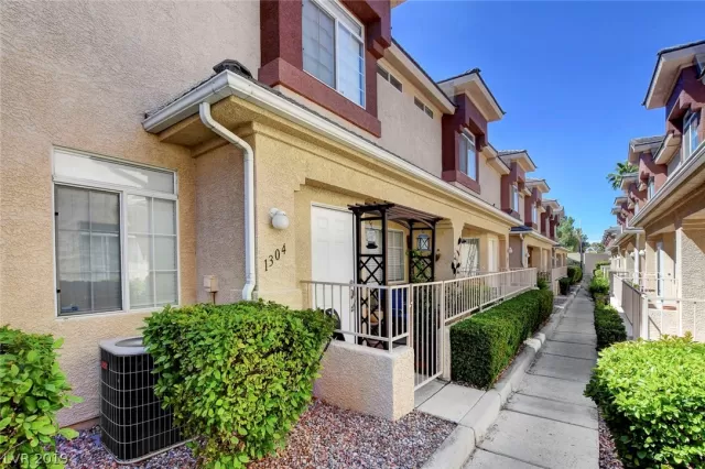 MLS: 2127762 Condo For Sale