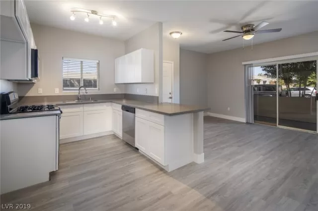 MLS: 2127775 Condo For Sale