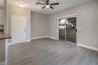 Photo #4: 2127775 Listing 