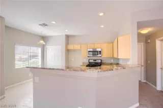 Photo #4: 2127784 Listing 