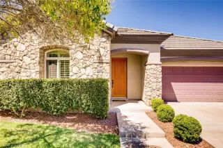 Photo #2: 2127855 Listing