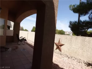 Photo #2: 2127862 Listing 