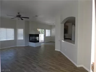 Photo #3: 2127862 Listing 