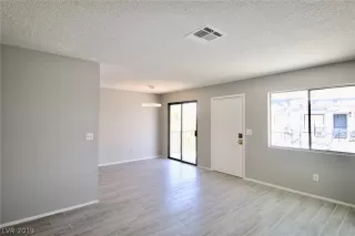 Photo #2: 2127894 Listing