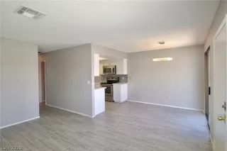 Photo #3: 2127894 Listing