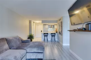Photo #1: 2127900 Listing 