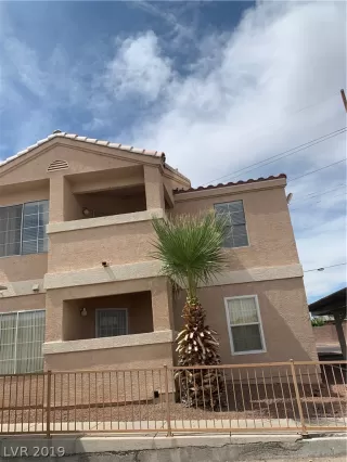 Photo #1: 2127922 Listing 