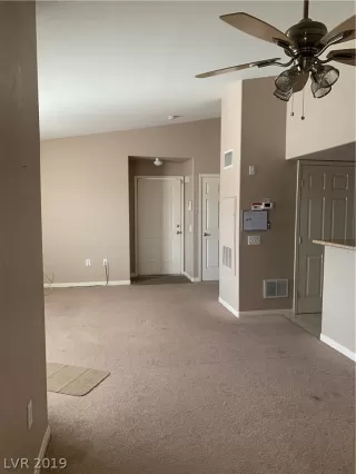 Photo #2: 2127922 Listing 