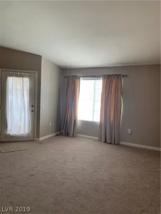 Photo #3: 2127922 Listing 