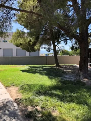 Photo #1: 2128118 Listing 