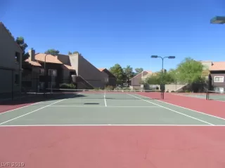 Photo #5: 2128145 Listing 