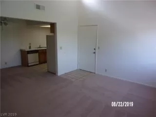 Photo #3: 2128170 Listing 