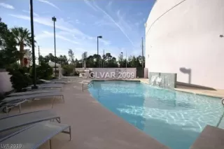 Photo #6: 2128238 Listing 