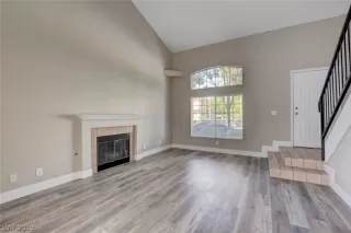 Photo #2: 2128247 Listing 