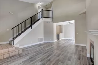 Photo #6: 2128247 Listing 