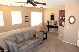 Photo #1: 2128255 Listing