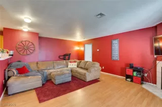 Photo #5: 2128267 Listing 