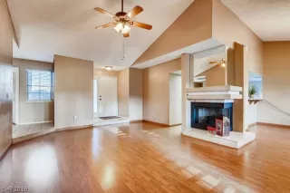 Photo #5: 2128268 Listing