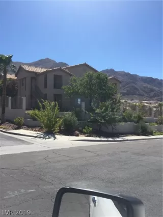 Photo #4: 2128285 Listing 