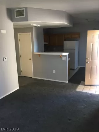 Photo #6: 2128285 Listing 