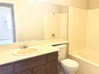 Photo #6: 2128294 Listing